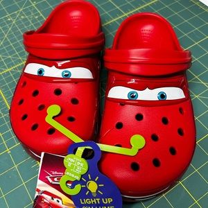 CROCS light up Lightning McQueen CARS  US size: Men’s/Womens 9